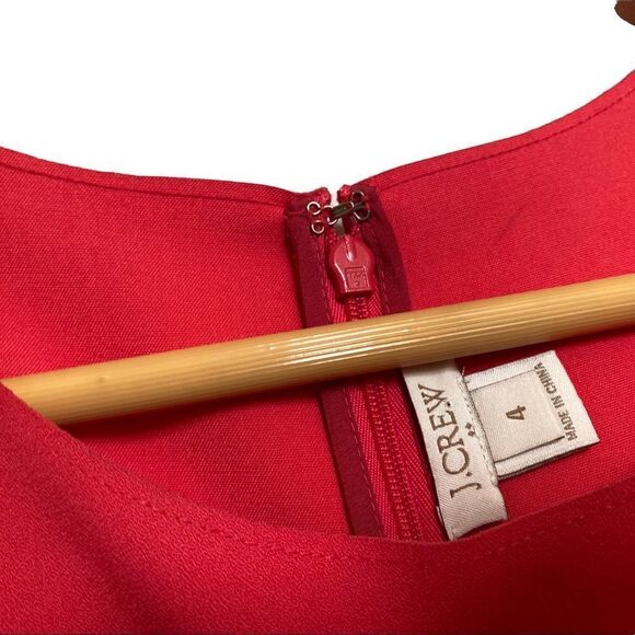 J. Crew Classic Coral Scalloped Shift Dress Size 4 - Picture 4 of 5